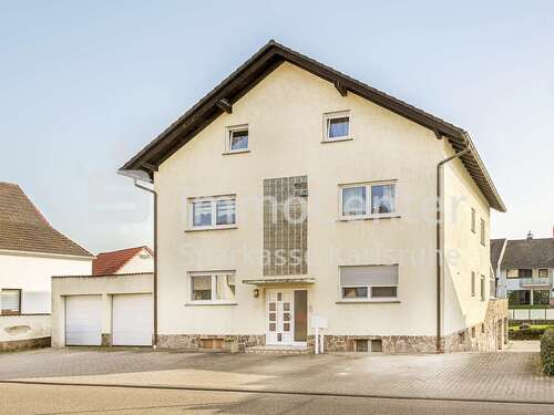 Foto - Haus zum Kaufen in Oberhausen-Rheinhausen 599.000,00 € 213.3 m²