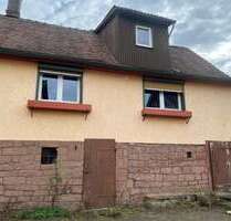 Haus zum Kaufen in Büdingen 249.000,00 € 140 m²