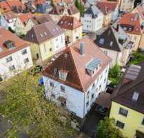 Haus zum Kaufen in Stuttgart Zuffenhausen 850.000,00 € 307 m² - Stuttgart / Zuffenhausen