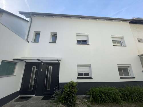 Foto - Haus zum Kaufen in Frankfurt am Main 750.000,00 € 227 m²
