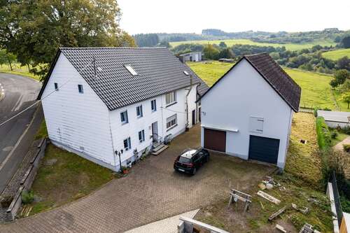 Foto - Haus zum Kaufen in Deudesfeld 239.000,00 € 162 m²