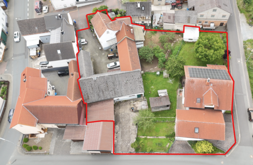 Foto - Haus zum Kaufen in Hüttenberg-Volpertshausen 999.999,00 € 489 m²