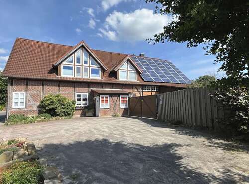 Foto - Haus zum Kaufen in Hagenburg 349.000,00 € 287 m²