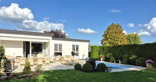 Foto - Haus zum Kaufen in Herrenberg-Oberjesingen 725.000,00 € 156 m²