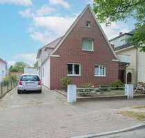 Haus zum Kaufen in Bad Schwartau 495.000,00 € 250.15 m²