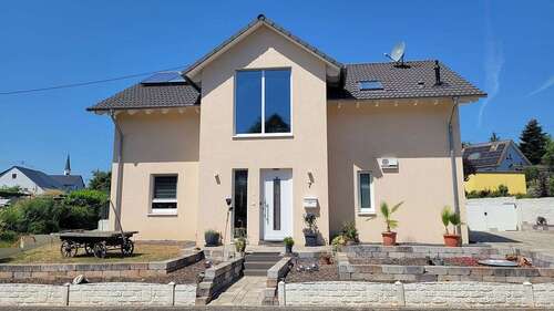 Foto - Haus zum Kaufen in Bergen 429.000,00 € 189 m²