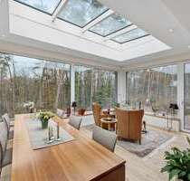 Haus zum Kaufen in Uttenreuth 1.650.000,00 € 328.01 m²