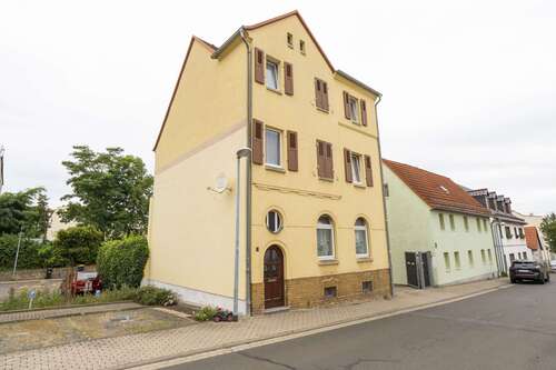 Foto - Haus zum Kaufen in Groitzsch 129.000,00 € 144 m²