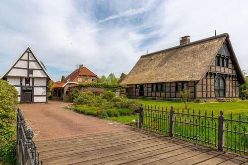 Foto - Haus zum Kaufen in Friesoythe 598.000,00 € 222 m²