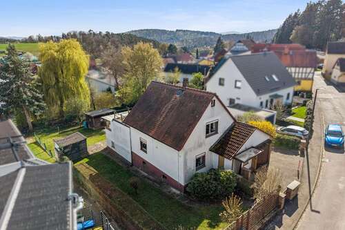 Foto - Haus zum Kaufen in Butzbach 298.000,00 € 121 m²