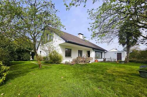 Foto - Haus zum Kaufen in Meerbusch 788.000,00 € 196.95 m²