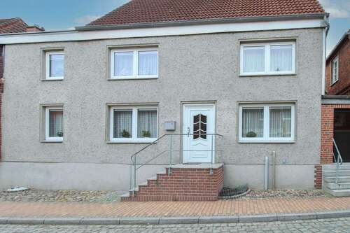 Foto - Haus zum Kaufen in Dassow 169.000,00 € 120.01 m²