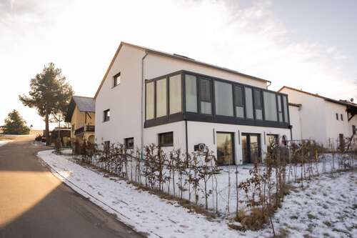 Foto - Haus zum Kaufen in Mengkofen 1.198.000,00 € 343 m²