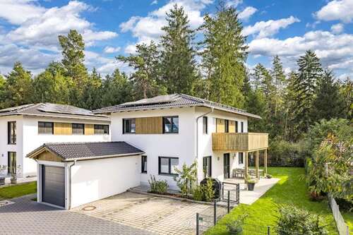Foto - Haus zum Kaufen in Raubling Nicklheim 1.375.000,00 € 171 m²