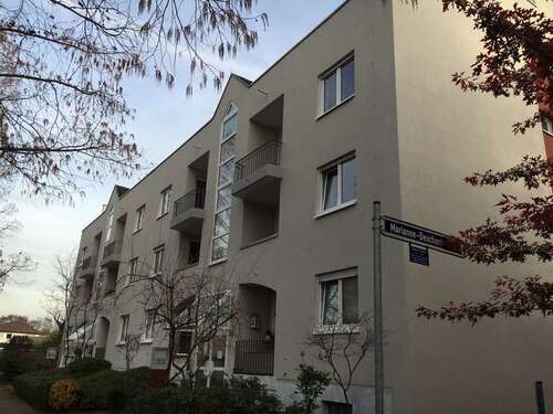 Foto - Wohnung zum Mieten in Frankfurt am Main 1.010,18 € 79.23 m²