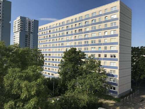 Foto - Wohnung zum Mieten in Halle (Saale) 310,00 € 54.95 m²