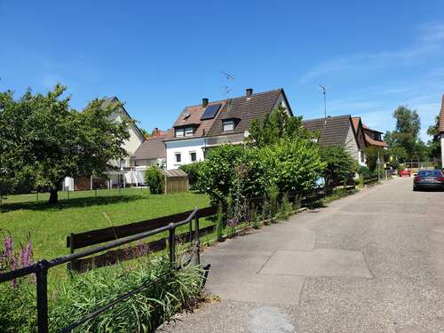 Foto - Haus zum Kaufen in Teningen 450.000,00 € 120 m²