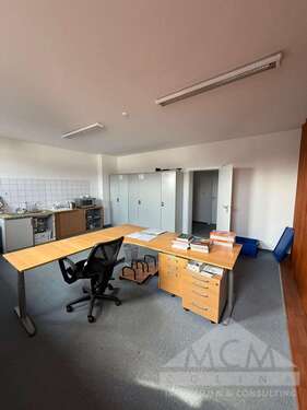 Foto - Büro in Frankfurt am Main 1.800,00 € 180 m²