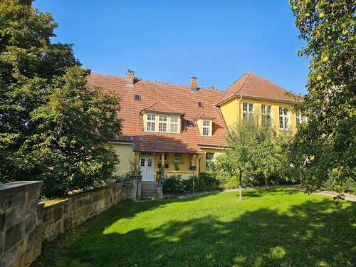 Foto - Haus zum Kaufen in Ebersdorf bei Coburg 585.000,00 € 385 m²