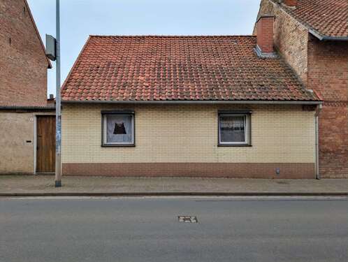Foto - Haus zum Kaufen in Groß Quenstedt 25.000,00 € 60 m²