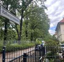 Haus zum Kaufen in Berlin 650.000,00 € 140 m²