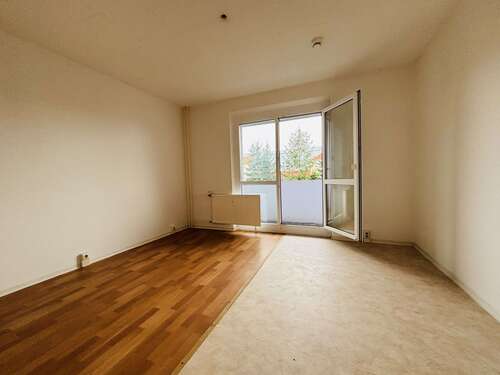 Foto - Wohnung zum Mieten in Suhl 140,00 € 27.3 m²