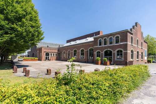 Foto - Halle in Moers 3.950.000,00 € 2441 m²