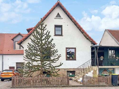 Foto - Haus zum Kaufen in Habichtswald 189.000,00 € 160 m²
