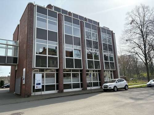 Foto - Büro in Krefeld 327,00 € 32 m² - 327,00&nbsp;EUR Kaltmiete, ca.&nbsp; 32,00&nbsp;m&sup2;
