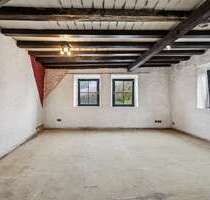 Haus zum Kaufen in Ellingen 240.000,00 € 200 m²