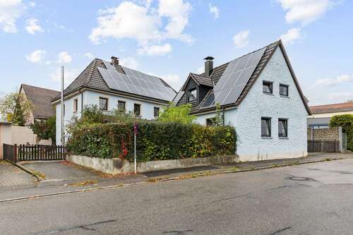 Foto - Haus zum Kaufen in Ellingen 250.000,00 € 200 m²