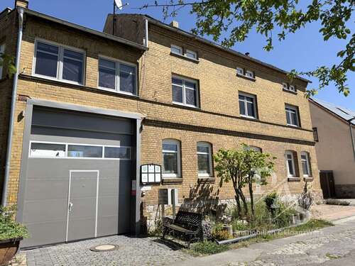 Foto - Haus zum Kaufen in Landsberg Spickendorf 229.000,00 € 350 m²