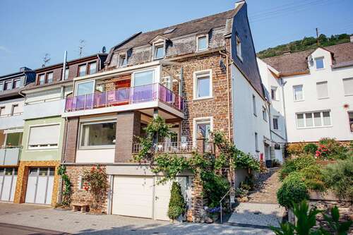 Foto - Haus zum Kaufen in Sankt Aldegund 249.000,00 € 180 m²