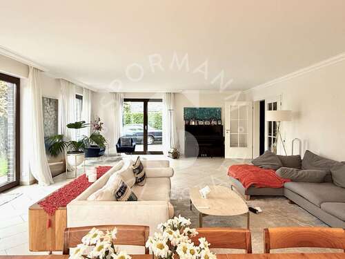 Foto - Haus zum Mieten in Düsseldorf 5.500,00 € 220 m²