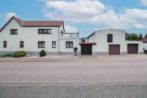 Foto - Haus zum Kaufen in Könnern 280.000,00 € 200.24 m²