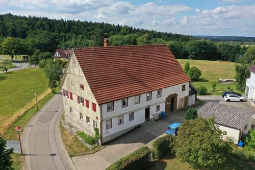 Foto - Haus zum Kaufen in Gschwend 299.000,00 € 263 m²