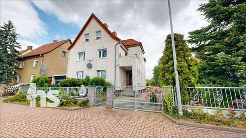 Foto - Haus zum Kaufen in Dieskau 250.000,00 € 150 m²