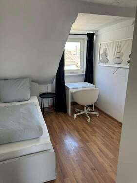 Foto - WG-Zimmer in Düsseldorf 699,00 € 15 m²