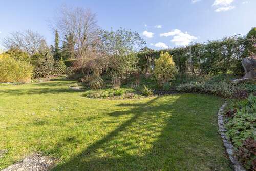 Foto - Haus zum Kaufen in Korb 835.000,00 € 228 m²