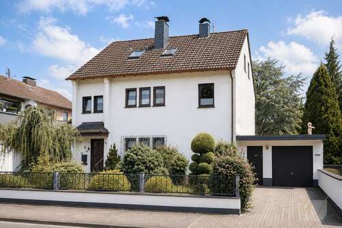 Foto - Haus zum Kaufen in Langenfeld 699.000,00 € 174 m²