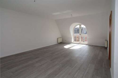 Foto - Wohnung zum Mieten in Chemnitz 300,00 € 62.91 m²