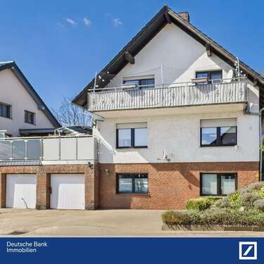 Foto - Haus zum Kaufen in Hüllhorst 439.000,00 € 259 m²