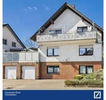 Haus zum Kaufen in Hüllhorst 439.000,00 € 259 m²