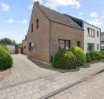 Haus zum Kaufen in Meerbusch 599.000,00 € 162.94 m²