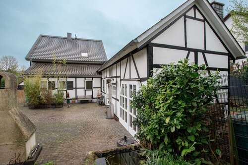 Foto - Haus zum Kaufen in Leichlingen 545.000,00 € 182 m²
