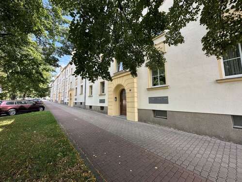 Foto - Wohnung zum Mieten in Halle (Saale) 430,00 € 57 m²