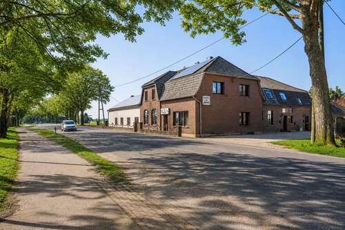 Foto - Haus zum Kaufen in Goch 529.000,00 € 343 m²