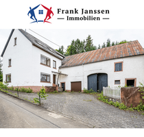 Haus zum Kaufen in Immerath 99.000,00 € 190 m²