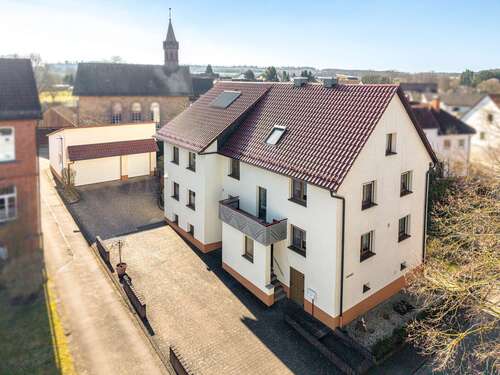 Foto - Haus zum Kaufen in Grünberg 499.000,00 € 227.2 m²