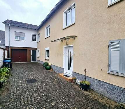 Foto - Haus zum Kaufen in Insheim 299.000,00 € 190 m²